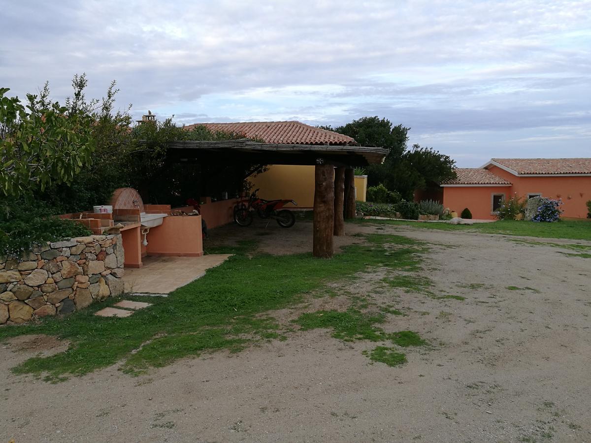 Country House Vignola Mare Aglientu Exterior photo
