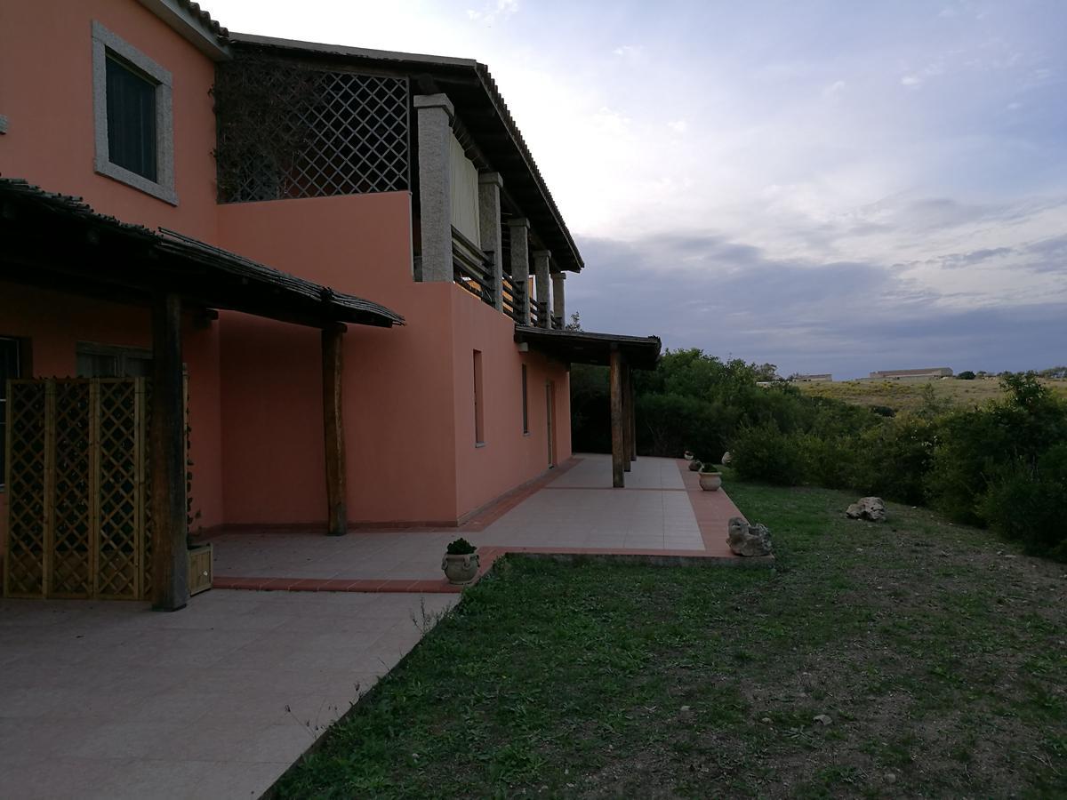Country House Vignola Mare Aglientu Exterior photo